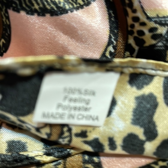 100% Silk Pink and Leopard Scarf - Picture 5 of 7